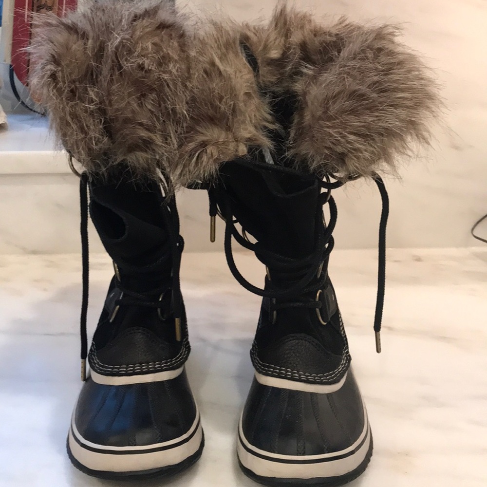 Sorel Women’s Joan of Arc Winter Boot